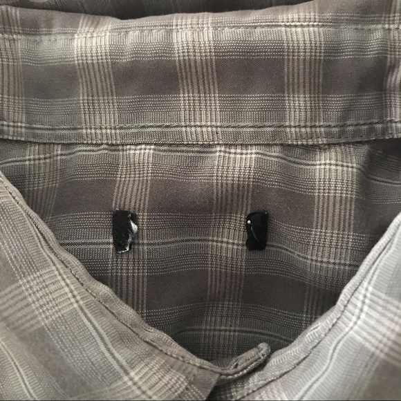 Van Heusen Shirt~Button Down - Picture 6 of 10